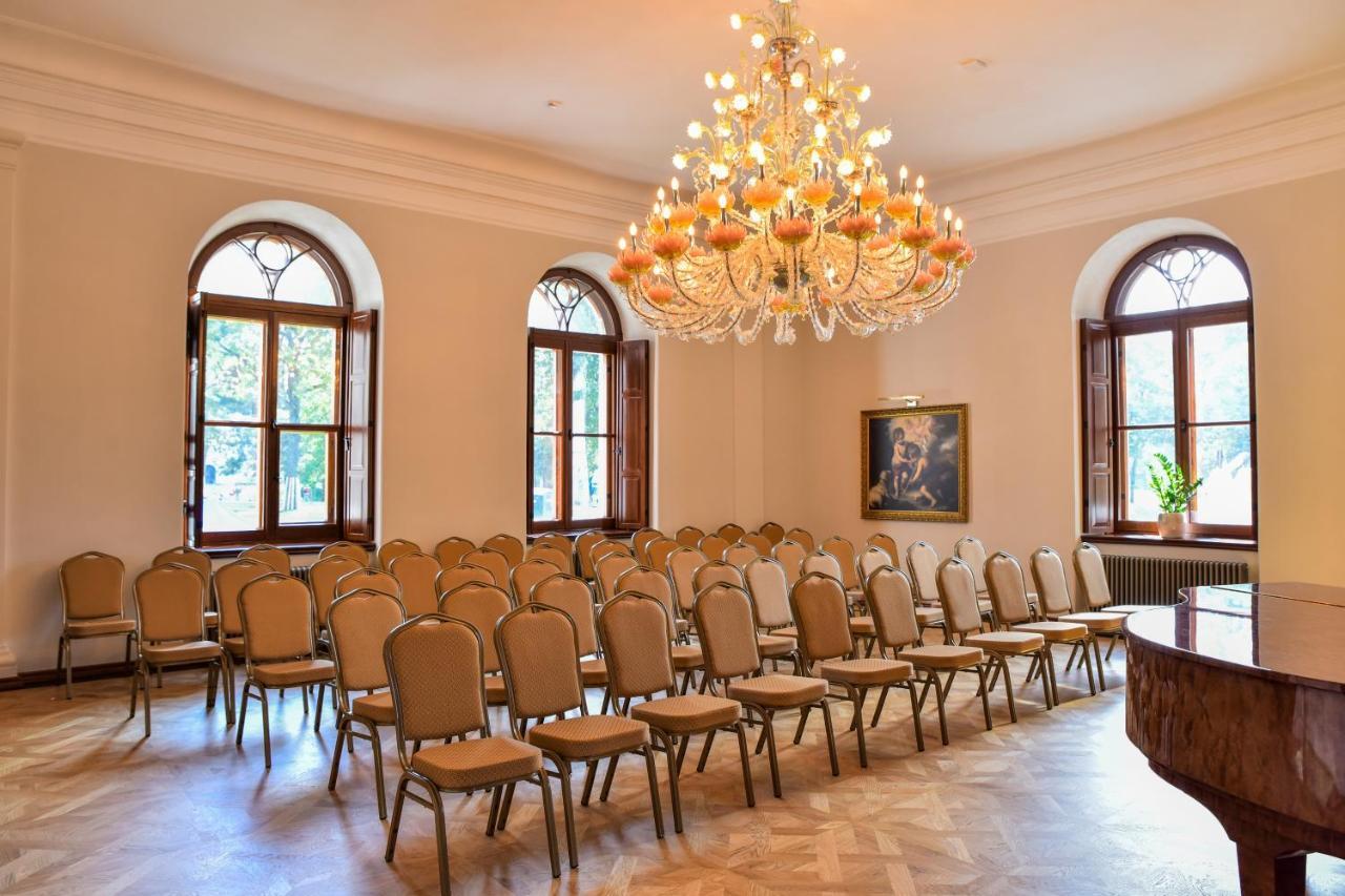 Schloss Fellin Boutique Hotel And Spa ヴィリャンディ エクステリア 写真
