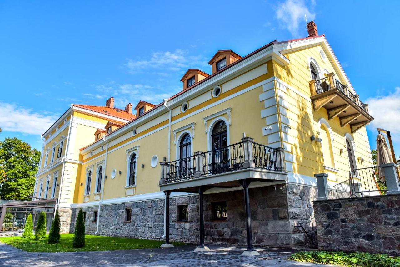 Schloss Fellin Boutique Hotel And Spa ヴィリャンディ エクステリア 写真