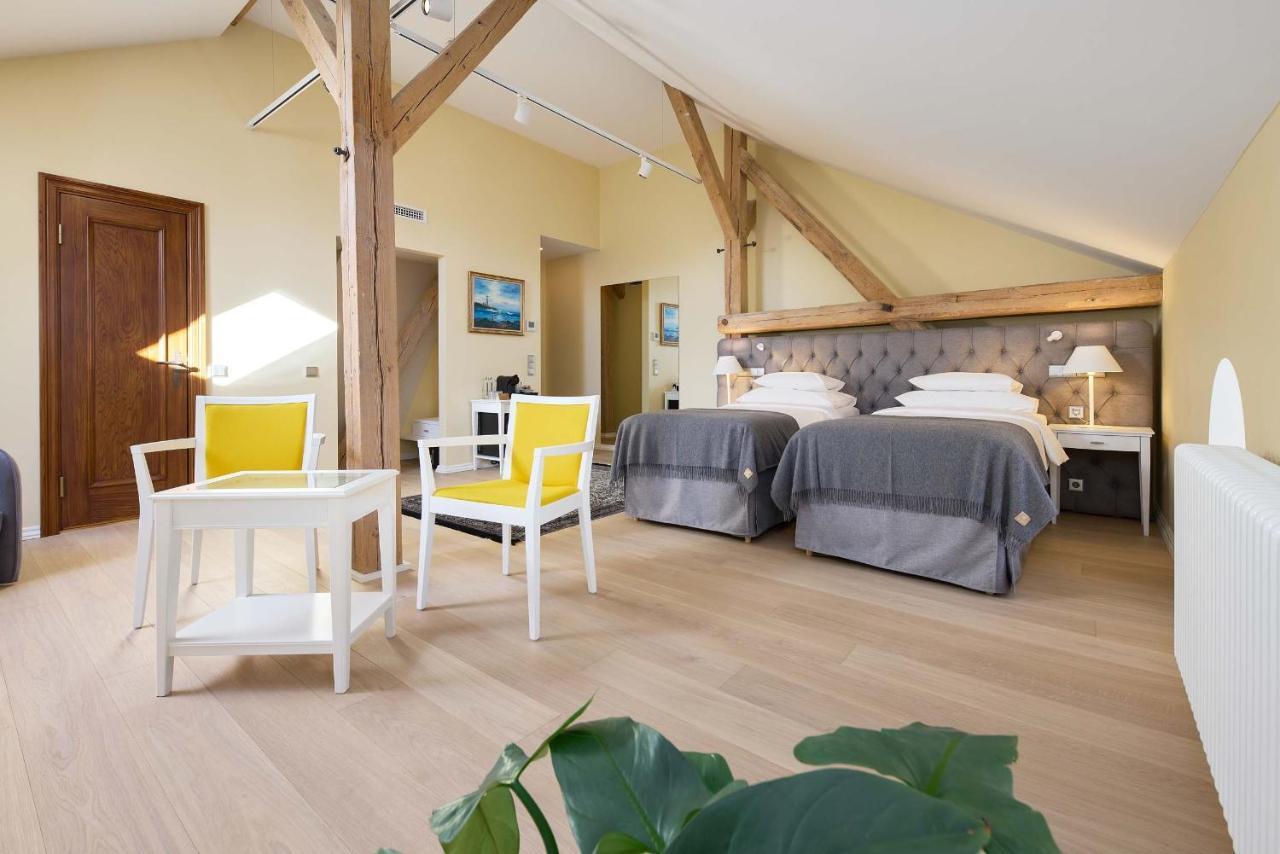 Schloss Fellin Boutique Hotel And Spa ヴィリャンディ エクステリア 写真
