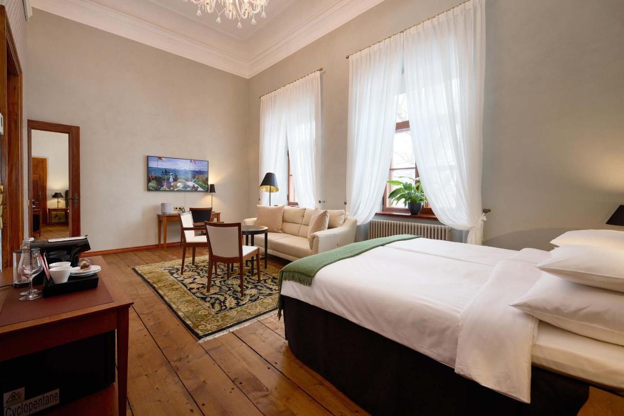 Schloss Fellin Boutique Hotel And Spa ヴィリャンディ エクステリア 写真