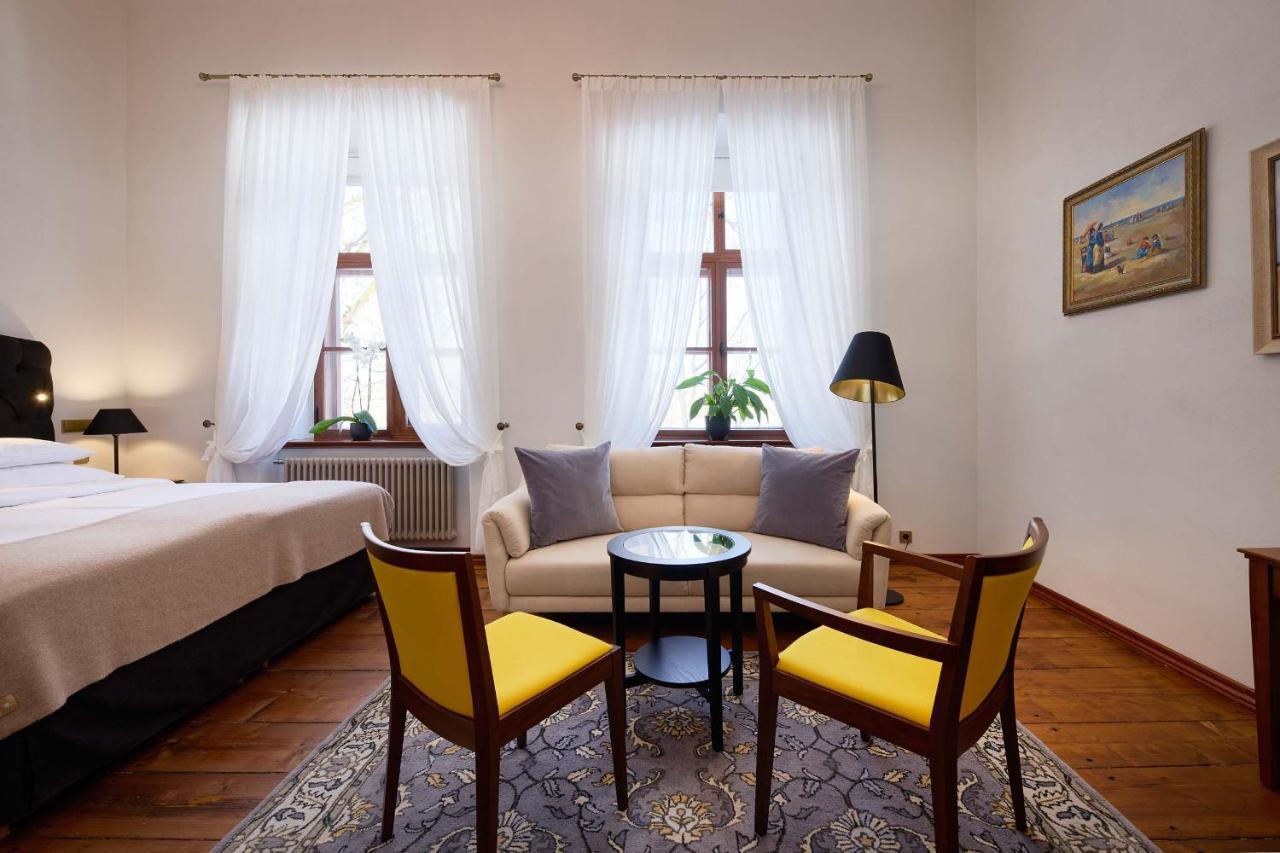 Schloss Fellin Boutique Hotel And Spa ヴィリャンディ エクステリア 写真