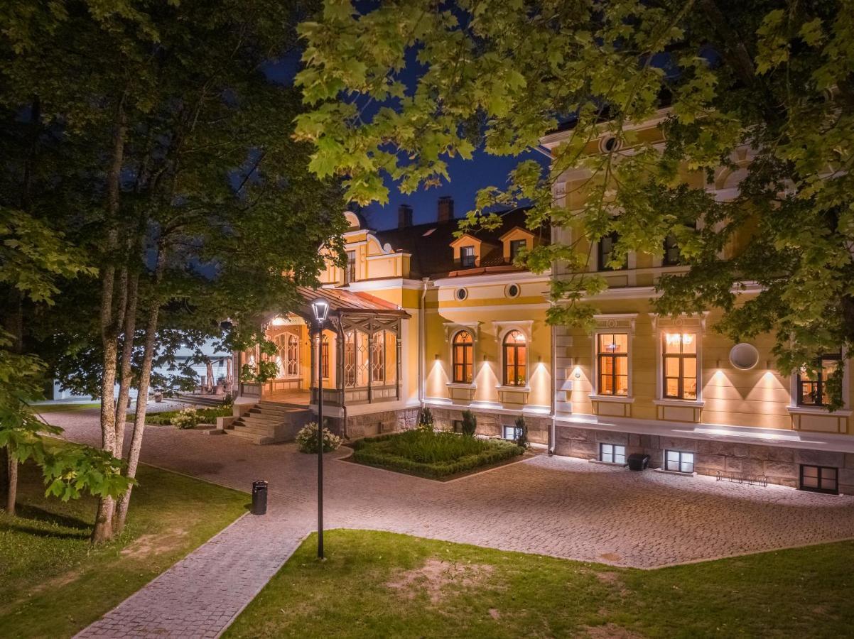Schloss Fellin Boutique Hotel And Spa ヴィリャンディ エクステリア 写真