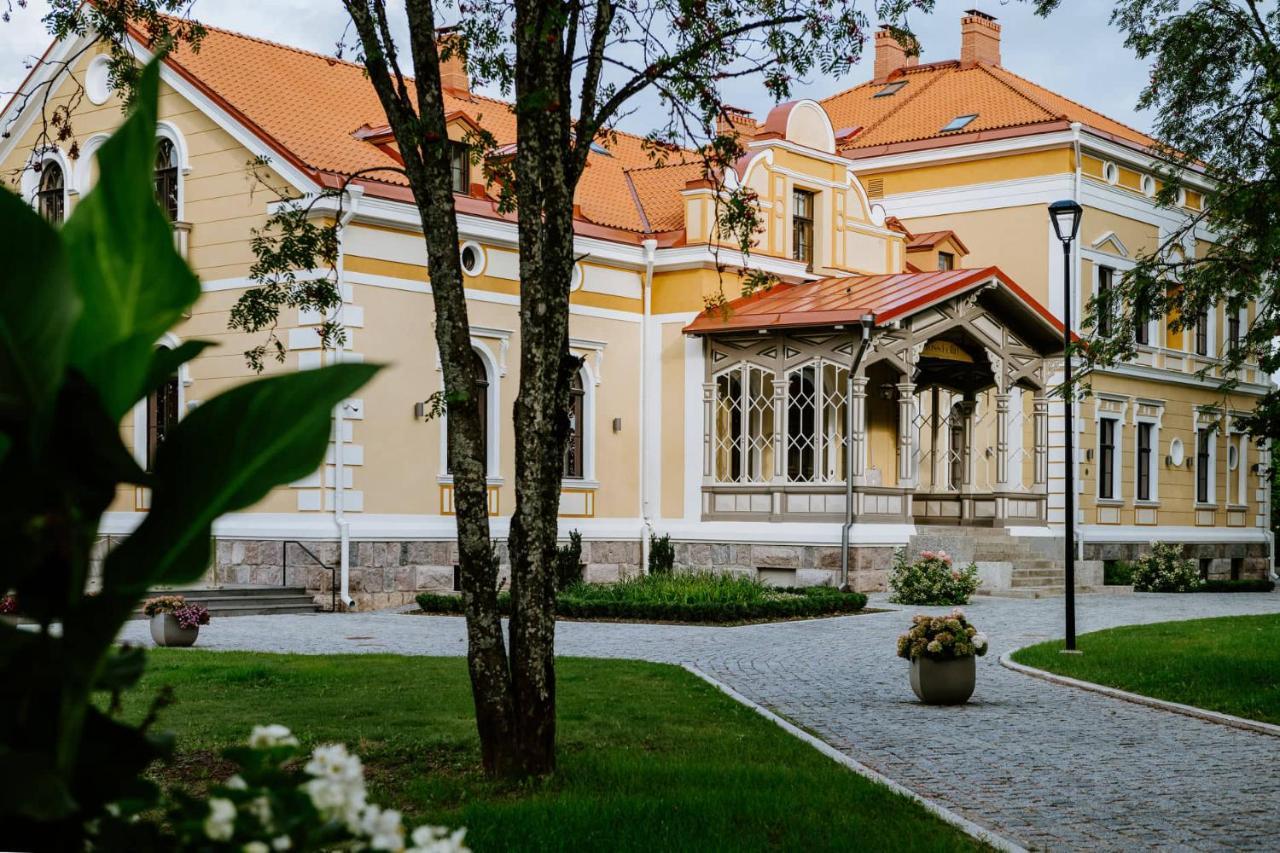 Schloss Fellin Boutique Hotel And Spa ヴィリャンディ エクステリア 写真
